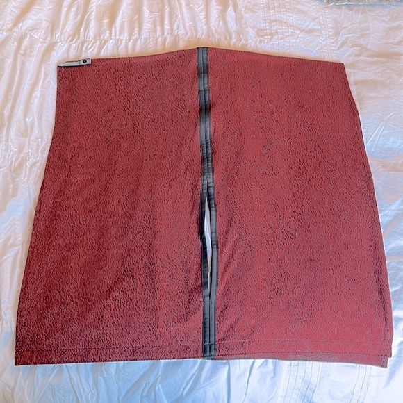 Lululemon Vinyasa in Red Black - Picture 8 of 9